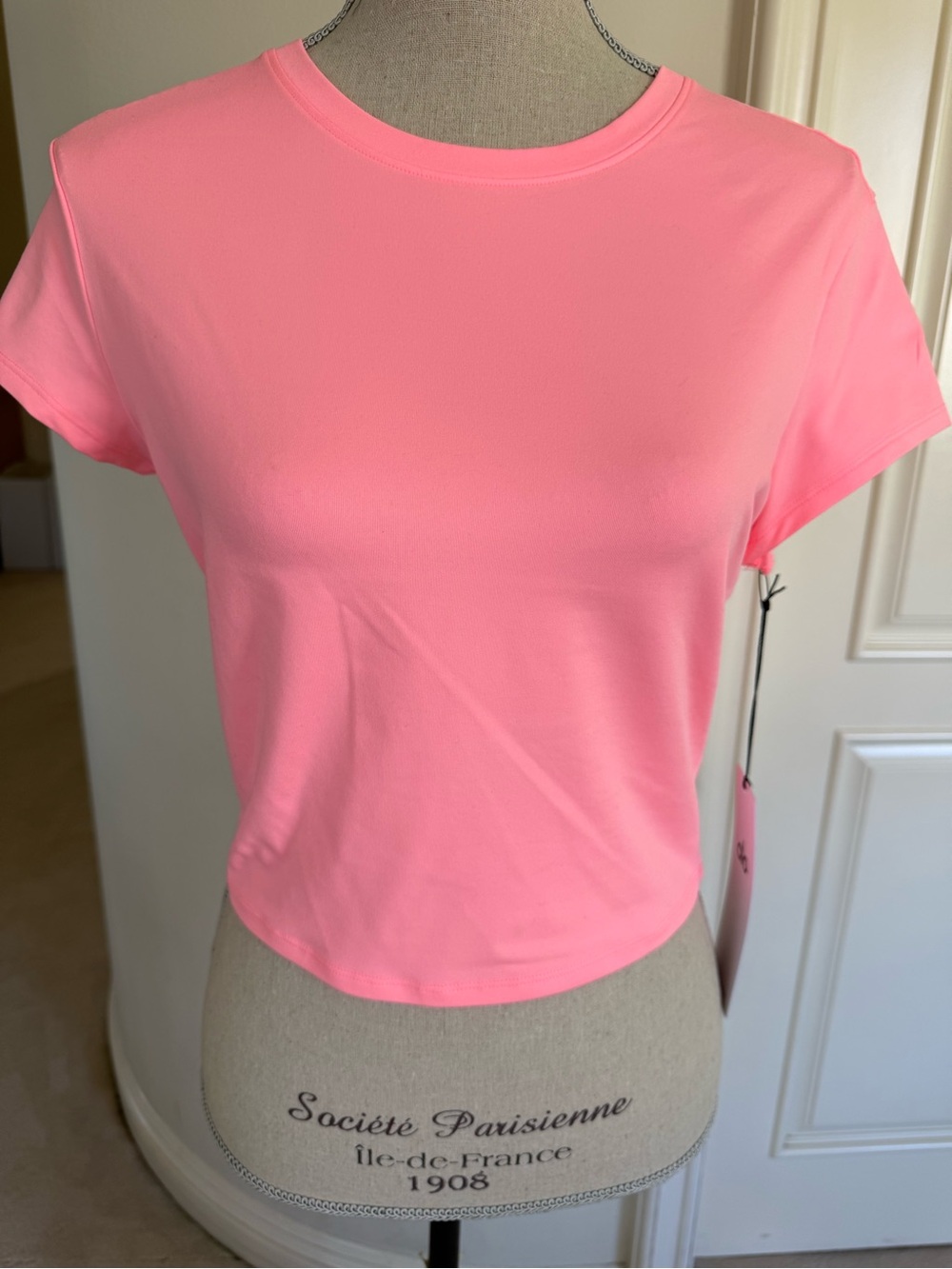 ALO Yoga Alosoft Crop Finesse Short Sleeve -  in SOLD OUT Neon Bubblegum
